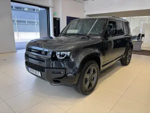 Land Rover Defender 2025